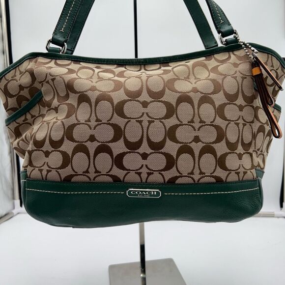 Coach Park Signature Carrie Tote Bag - Large Green with All original tags - Picture 2 of 11